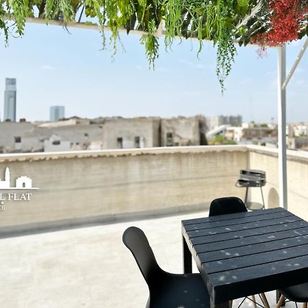 Lecce Central Flat - Attico Con Patio E Parcheggio Privato Apartment Exterior foto
